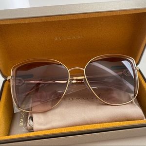 Bvlgari Serpenti Women’s Sunglasses 💖 BRAND NEW